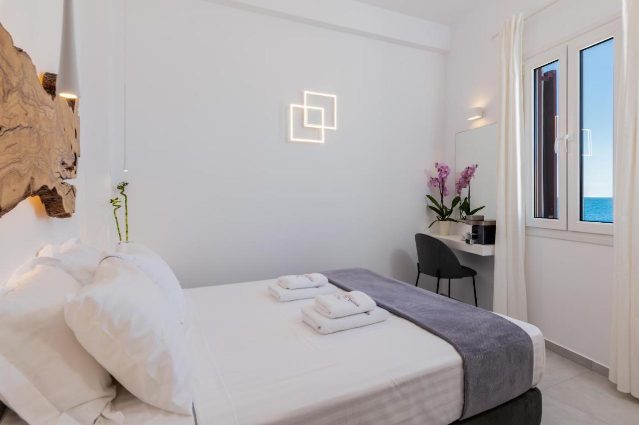 Sunset Paraportiani Rooms Mykonos Town ภายนอก รูปภาพ