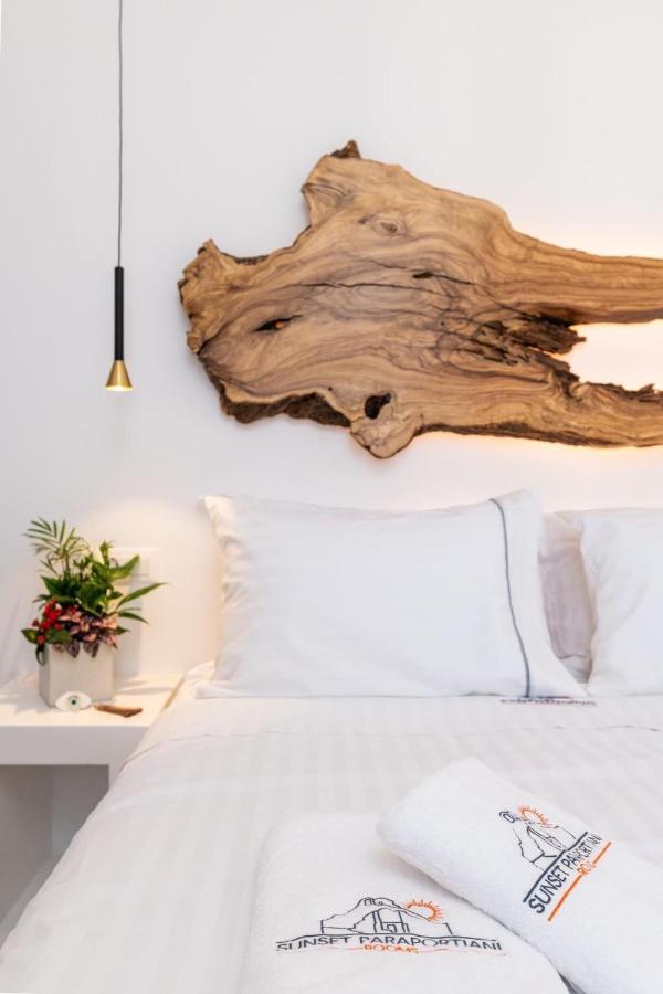 Sunset Paraportiani Rooms Mykonos Town ภายนอก รูปภาพ